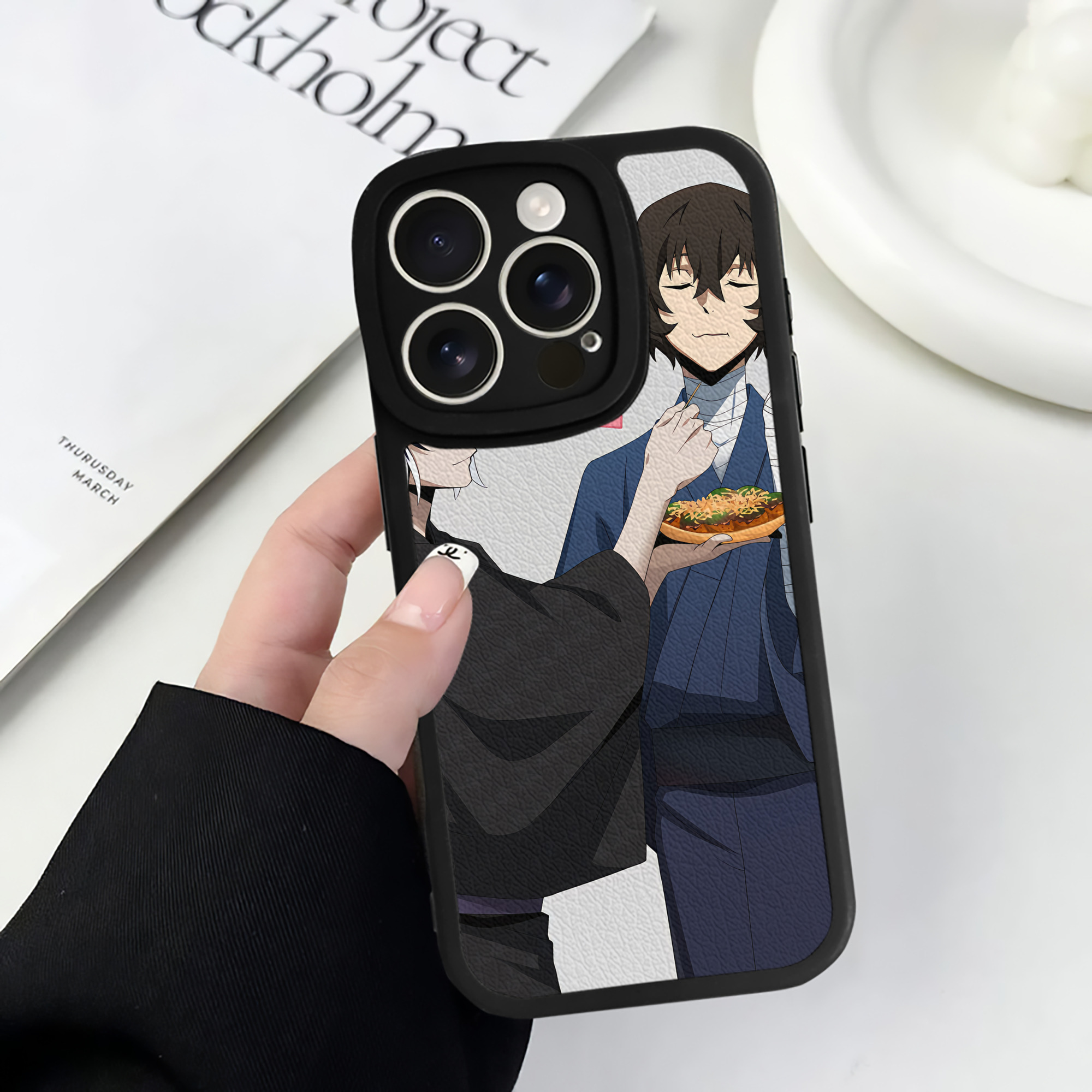 （画像用） 文豪ストレイドッグス Bungo Stray Dogs 【iPhone 16シリーズ対応】シリコンスマホケース（レザー調） 材質：シリコン
